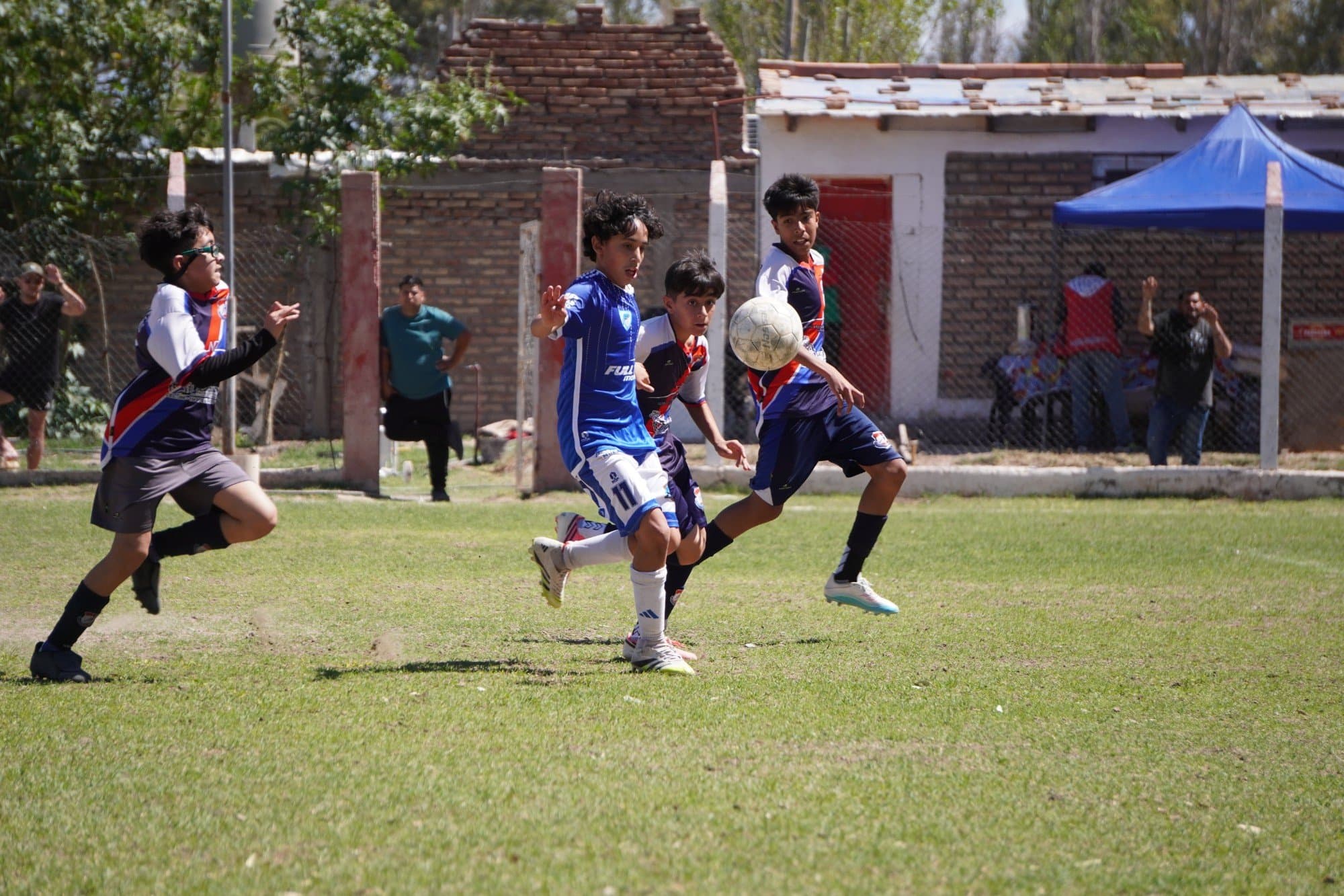 DEFENSORES DE ARGENTINOS VS HUARPES F.C. - CAT. 2014