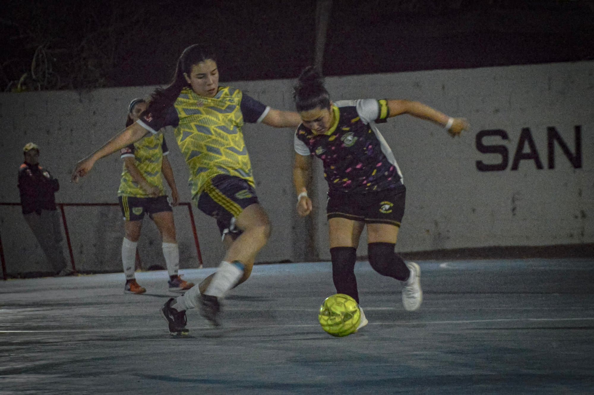 Aguila vs Colon